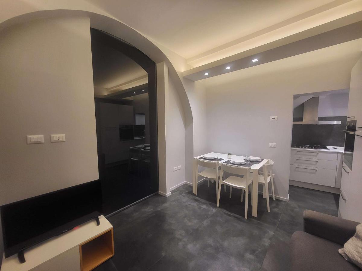 Design Lofts In Historic Center Apartment เปรูจา ภายนอก รูปภาพ